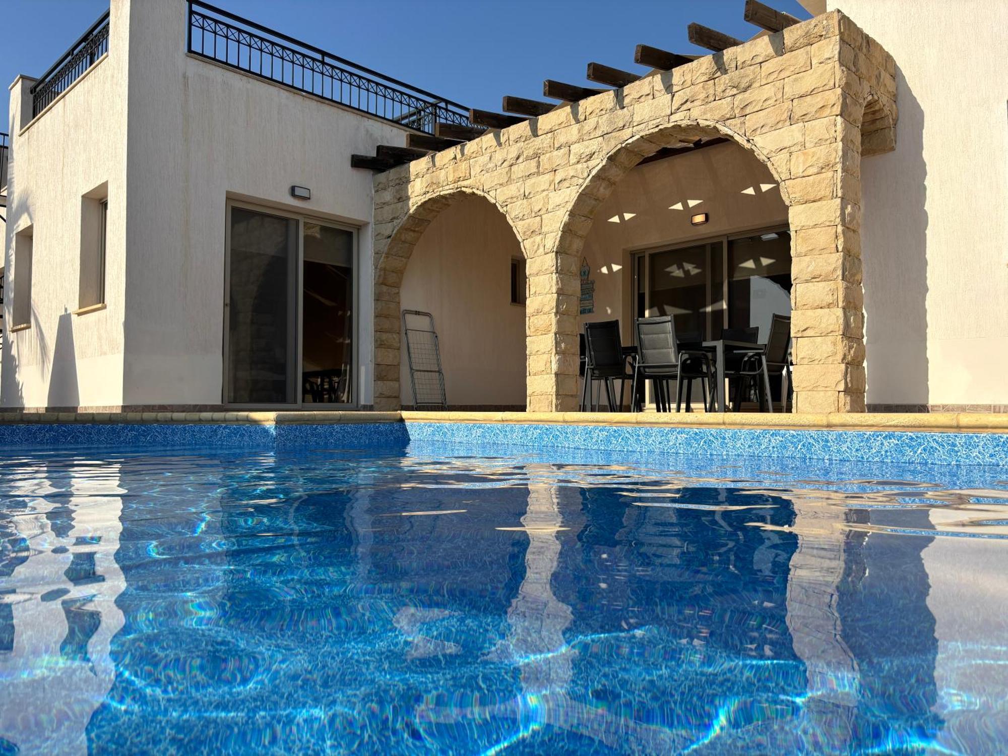 Imperial Sea-caves Private Pool